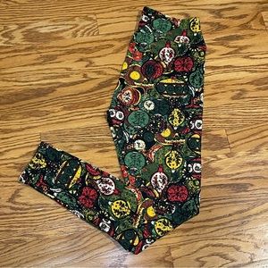 LuLaRoe OS leggings, Christmas themed